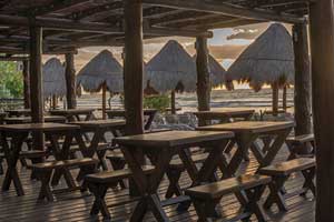Beach Bar - Platinum Yucatán Princess All Suites & Spa Resort Adults Only
